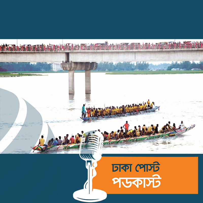 নৌকাবাইচ দেখতে তিস্তার পাড়ে মানুষের ঢল