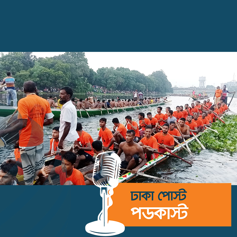 নৌকাবাইচ দেখতে ইছামতি পাড়ে মানুষের ঢল