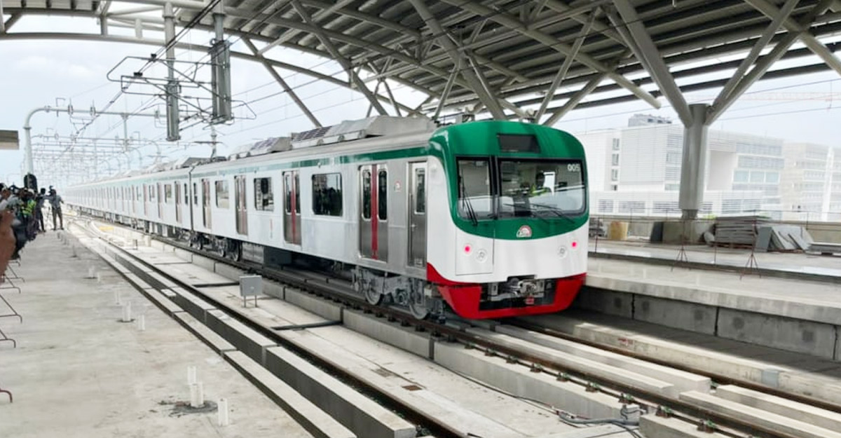 পল্লবী গিয়ে আবার দিয়াবাড়িতে মেট্রোরেল