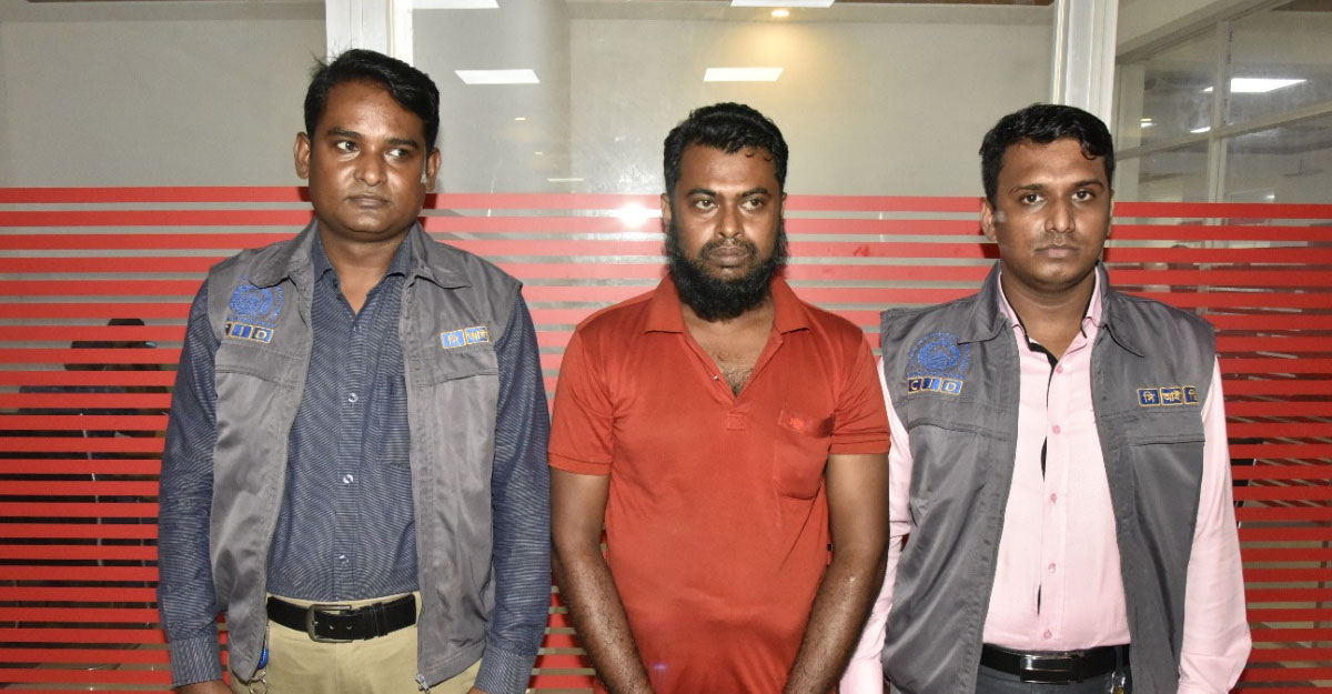 যৌতুকের দাবিতে হাতুড়ি দিয়ে স্ত্রীকে পিটিয়ে হত্যা