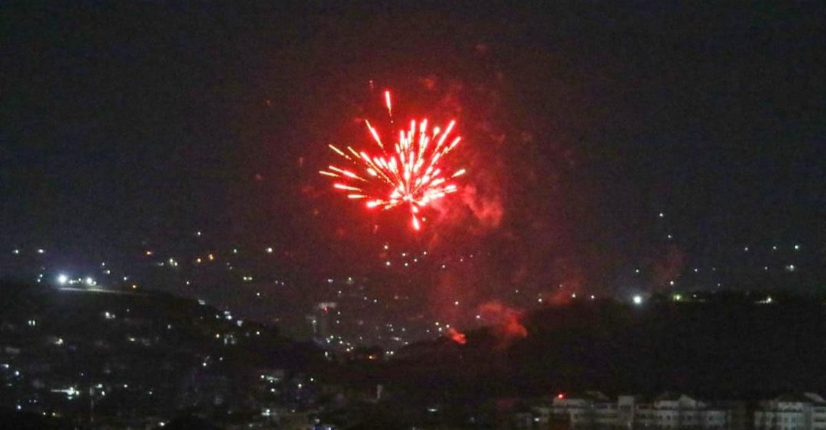 কাবুলে ফাঁকা গুলি ছুড়ে ‘পূর্ণ স্বাধীনতা’ উদযাপন