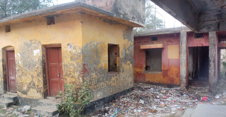 পুরোনো কারাগার ভবনের ভগ্নদশা