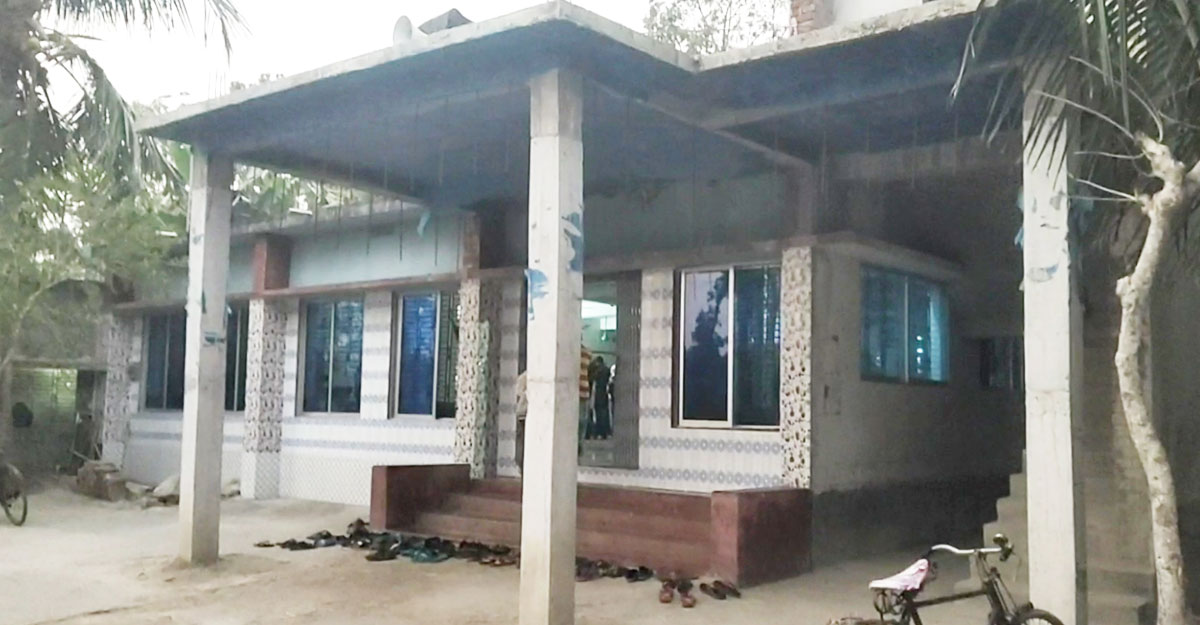 সাতক্ষীরায় মসজিদ কমিটি নিয়ে সংঘর্ষে নিহত ১