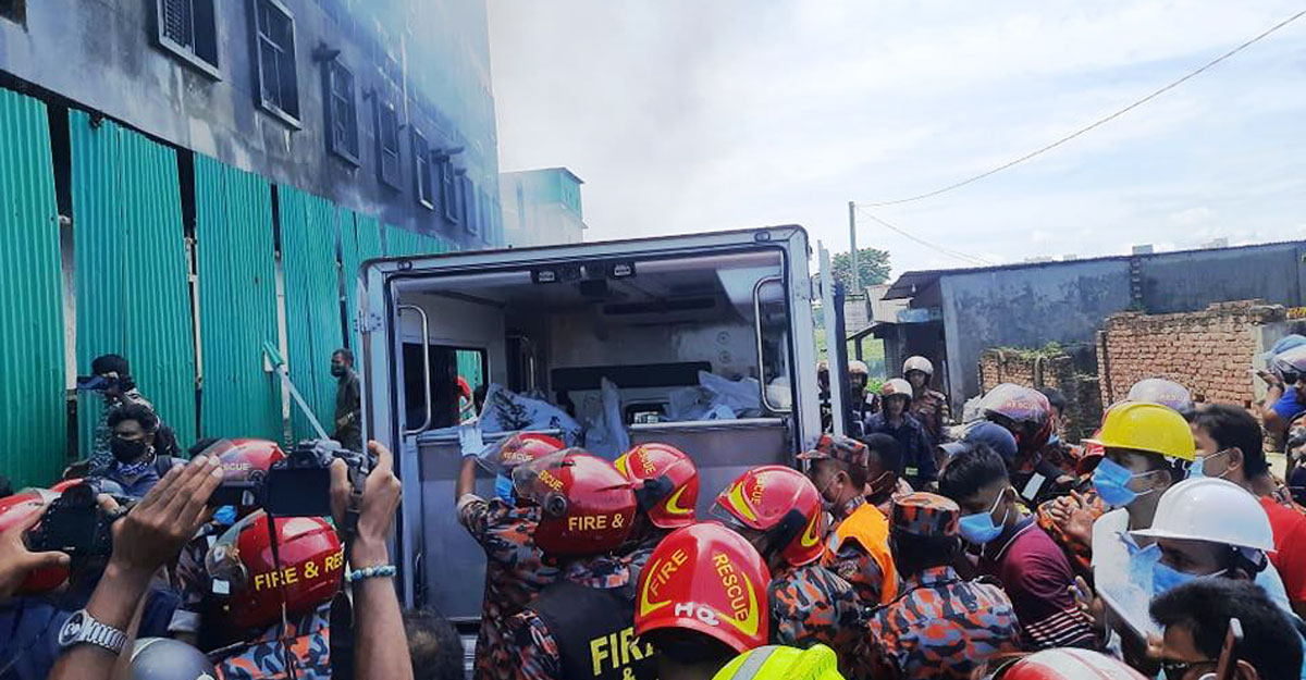 রূপগঞ্জে কারখানায় আগুনে নিহত অন্তত ৫২