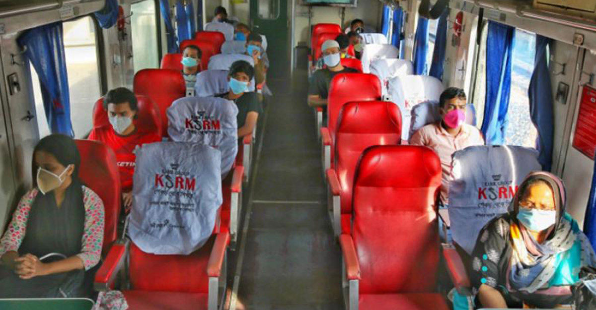 মাস্ক ছাড়া ট্রেনে উঠতে দেওয়া হবে না