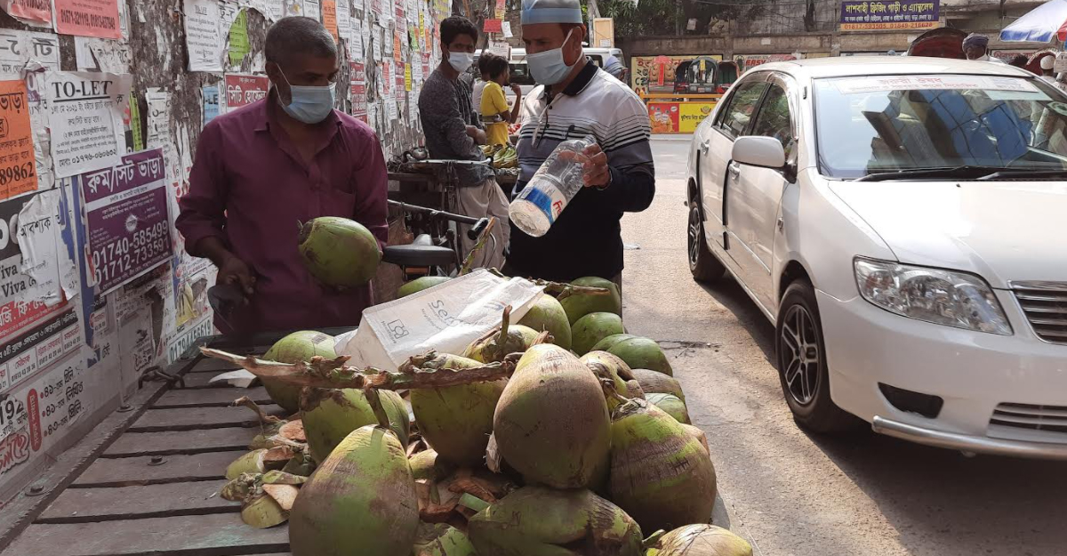 এক ডাব ১০০ টাকা !