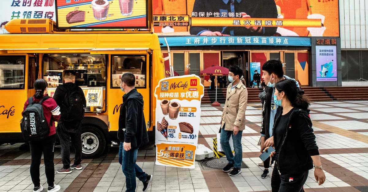 করোনা নিয়ন্ত্রণে সফল চীন টিকায় নিয়েছে কৌশলী পথ