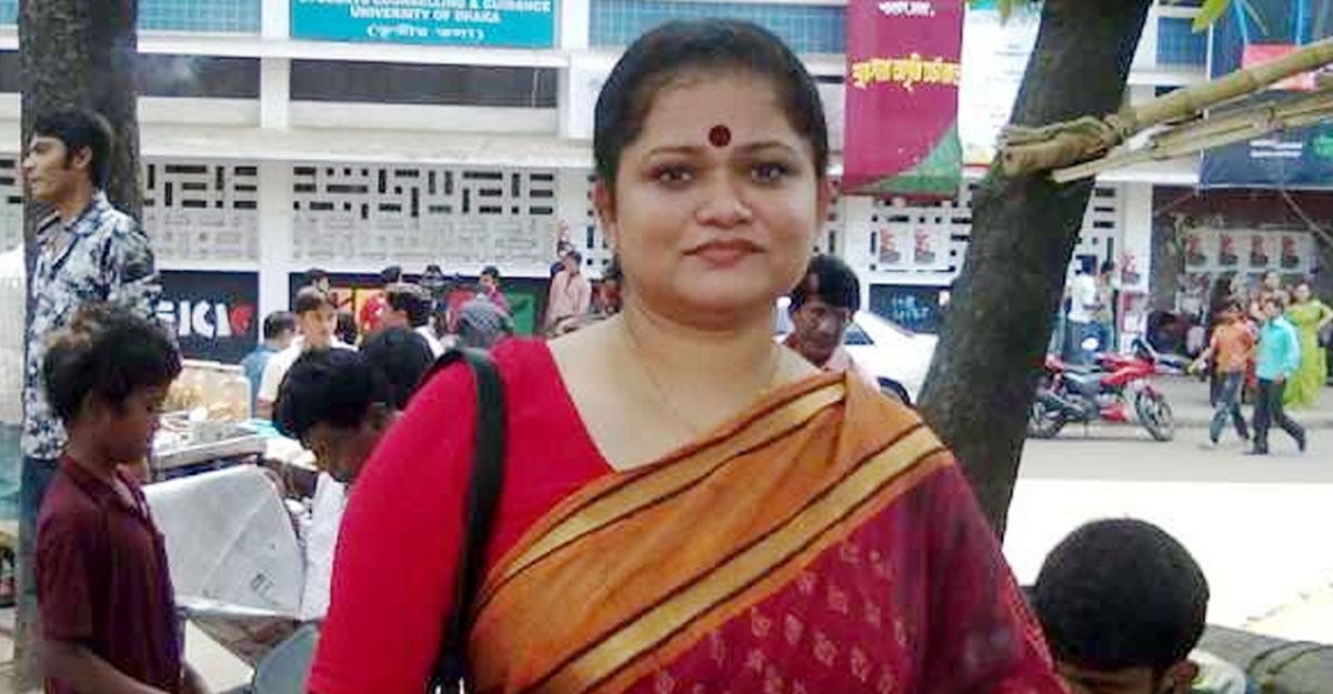করোনায় মারা গেলেন আবৃত্তিশিল্পী দিনা