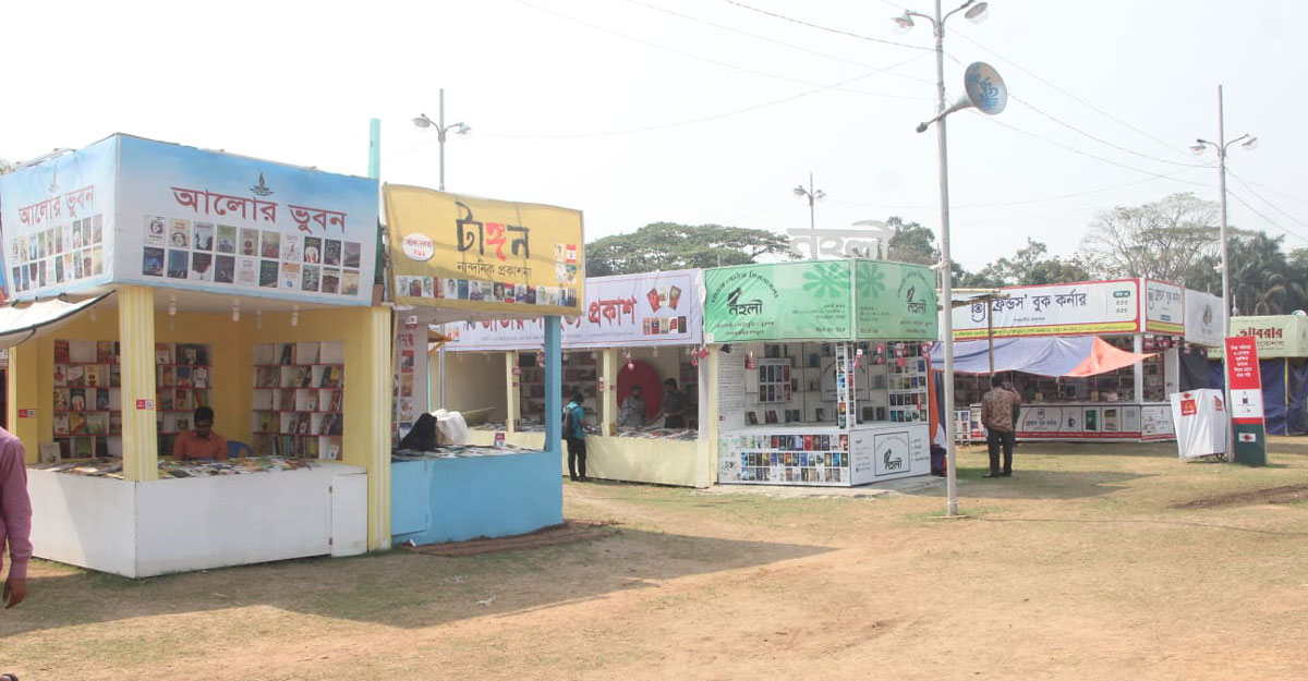 জনশূন্য বইমেলা, বলির পাঁঠা প্রকাশকরা