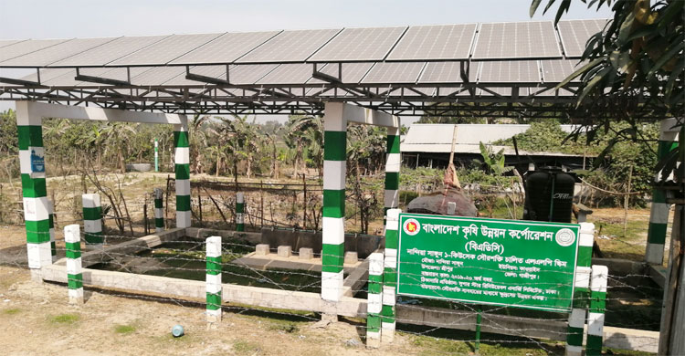 শ্রীপুরে স্থাপিত সৌরশক্তির সেচ পাম্প