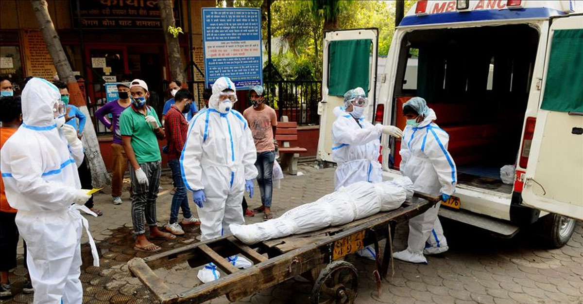 করোনা: বিশ্বে একদিনে আরও ১৩ হাজারের বেশি মানুষের মৃত্যু