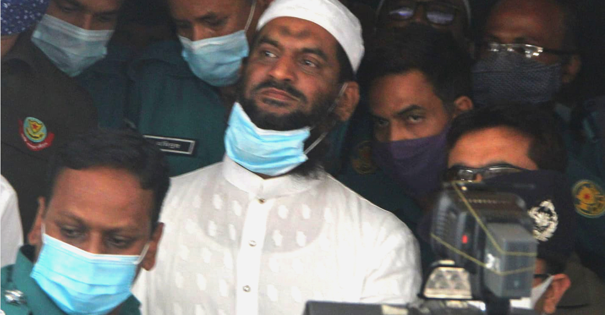 হেফাজত নেতা মামুনুল হক ৭ দিনের রিমান্ডে