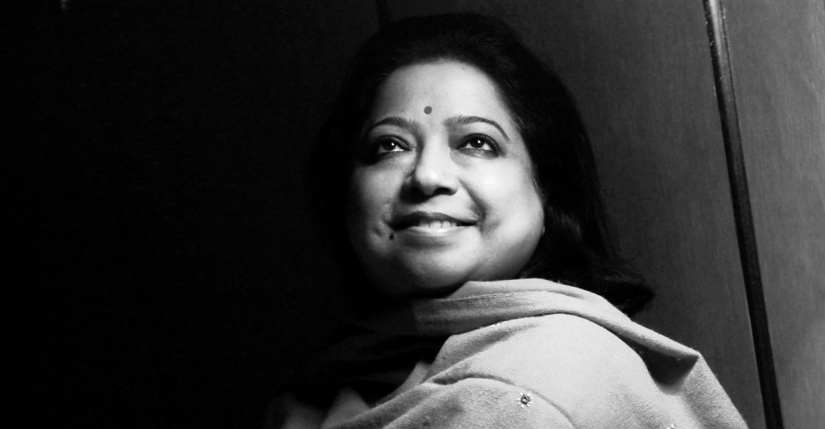 বাবা-মায়ের কবরের পাশে শায়িত মিতা হক