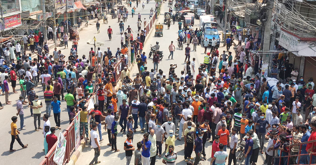 জোর করে দোকান খোলার আধা ঘণ্টা পর বন্ধ করলেন ব্যবসায়ীরা