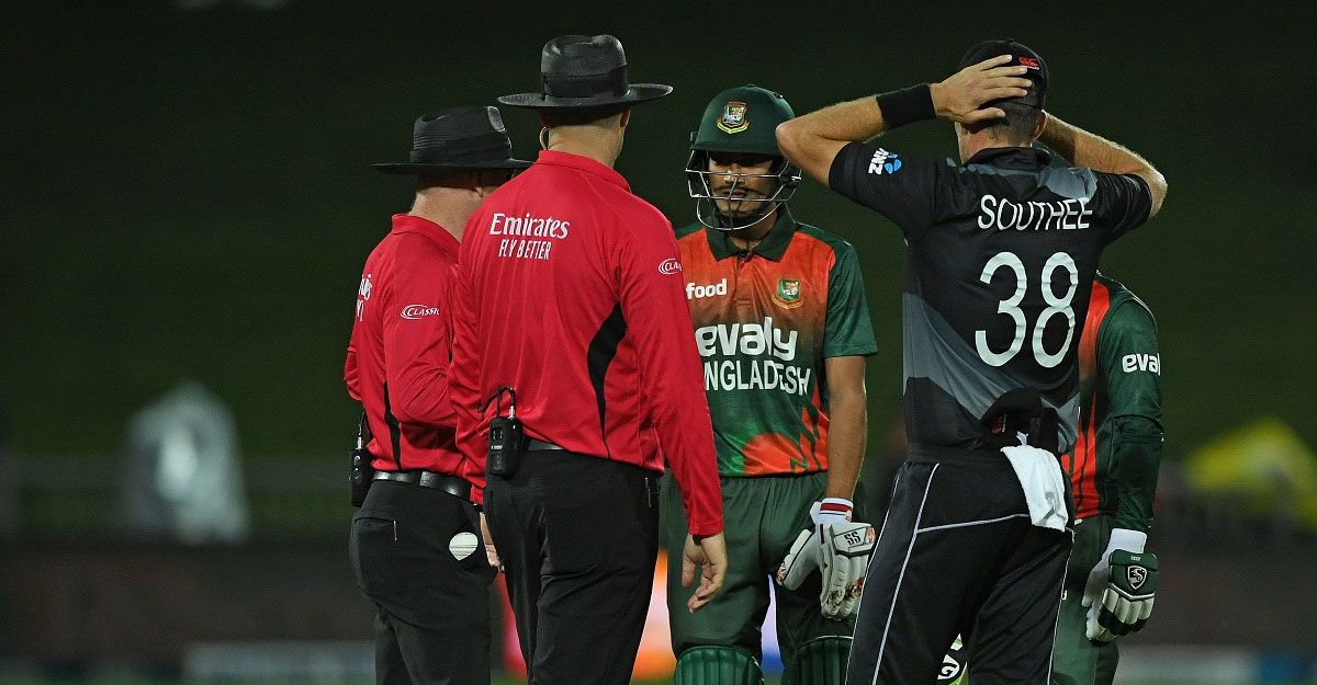 ম্যাচ অফিশিয়ালদের দৃষ্টিকটু ভুল, টার্গেট বাড়ল বাংলাদেশের