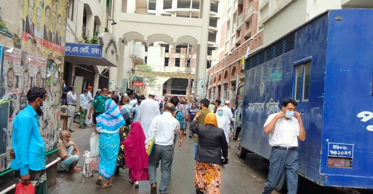 ঢাকার নিম্ন আদালত