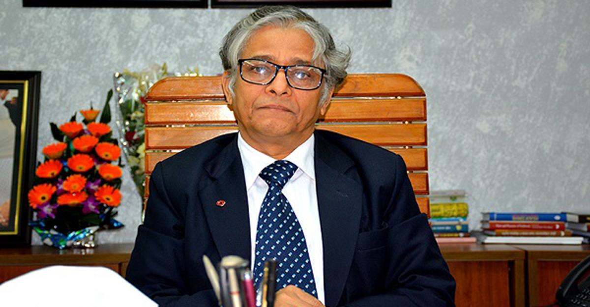সশরীরে পরীক্ষা নিতে আশাবাদী ঢাবি উপাচার্য