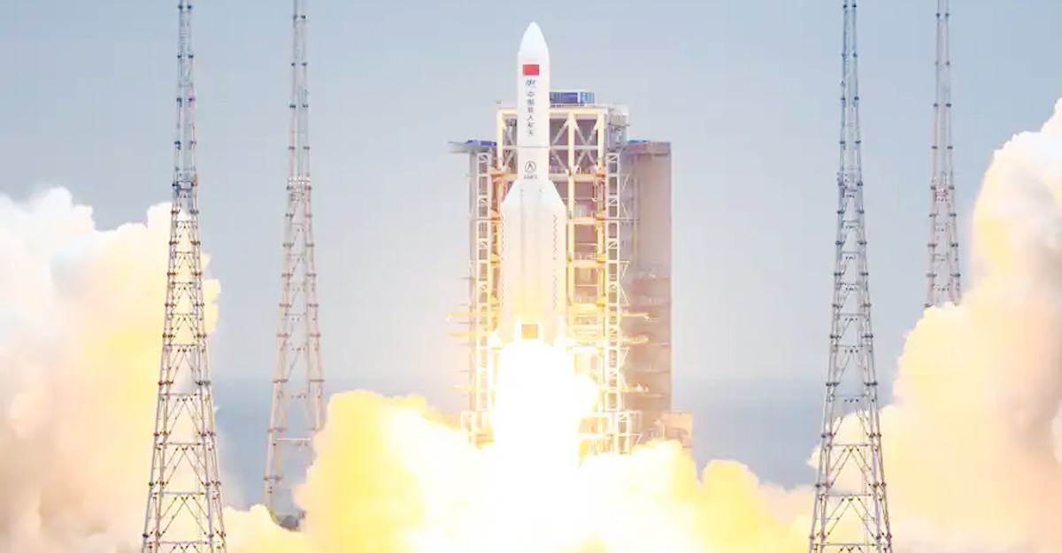 পৃথিবীর দিকে ধেয়ে আসছে চীনা নভোযানের ধ্বংসাবশেষ