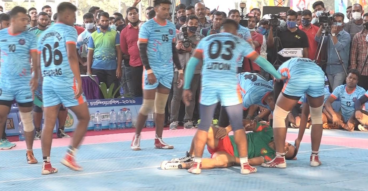 পা ভেঙে ভারতের প্রো-কাবাডি শেষ অধিনায়কের