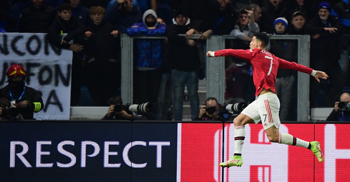 Ronaldo at the double to earn United late point at Atalanta