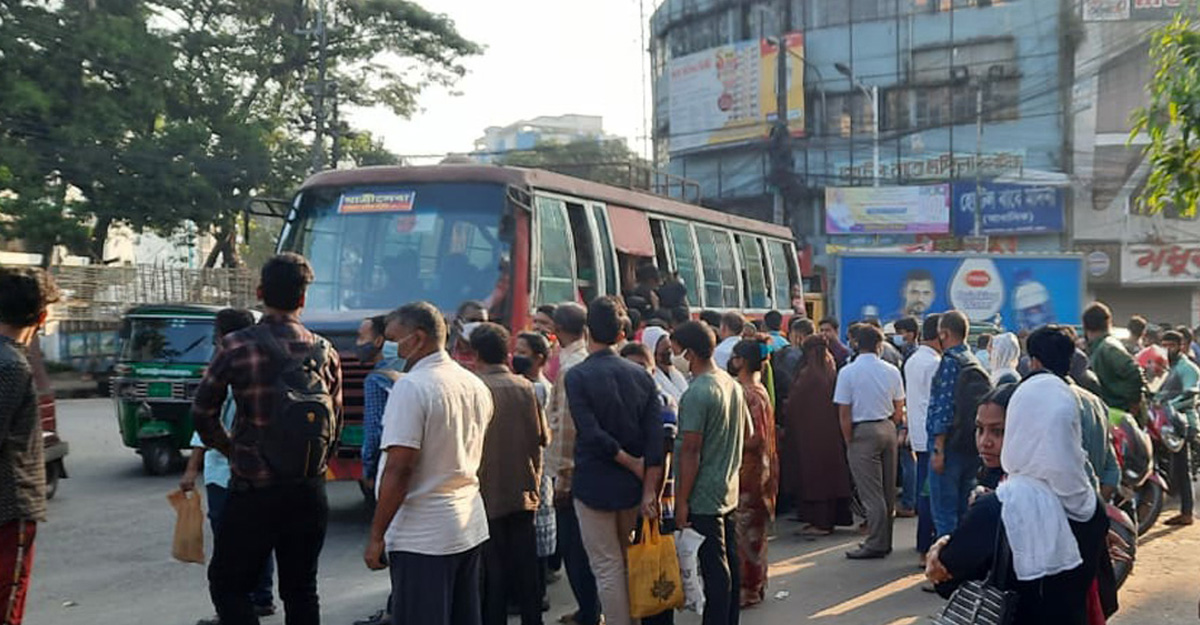 রোববার থেকে চট্টগ্রাম মহানগরীতে বাস চলবে