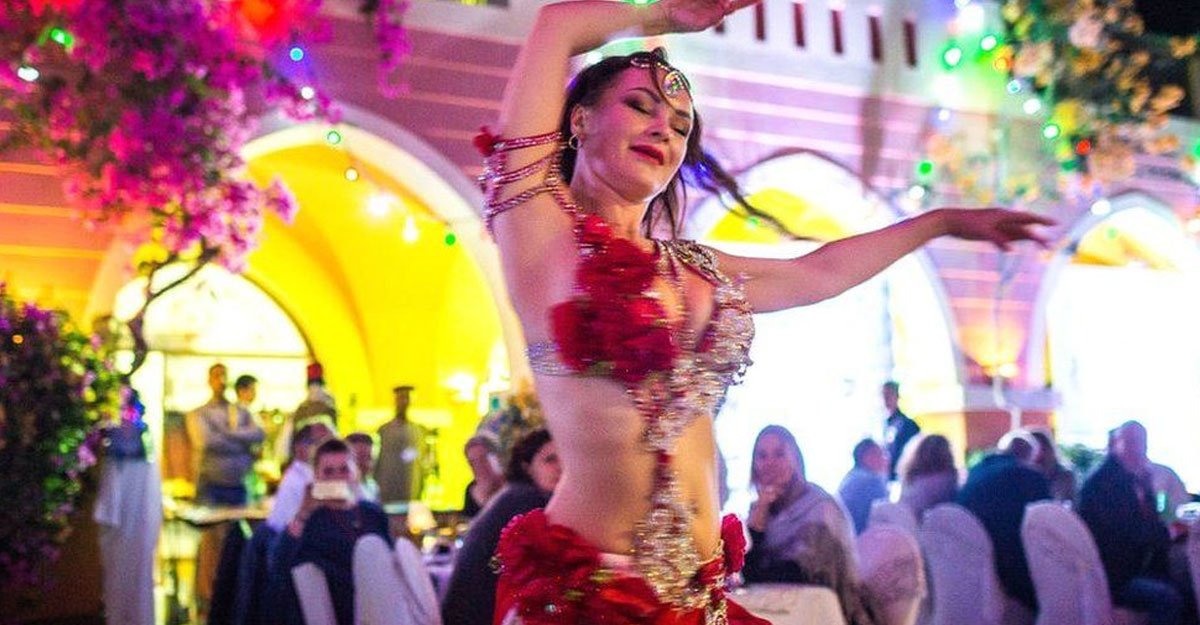 বেলি-ড্যান্সিংয়ের একটি ভিডিও ঘিরে নারীদের অধিকার নিয়ে বিতর্ক চরমে