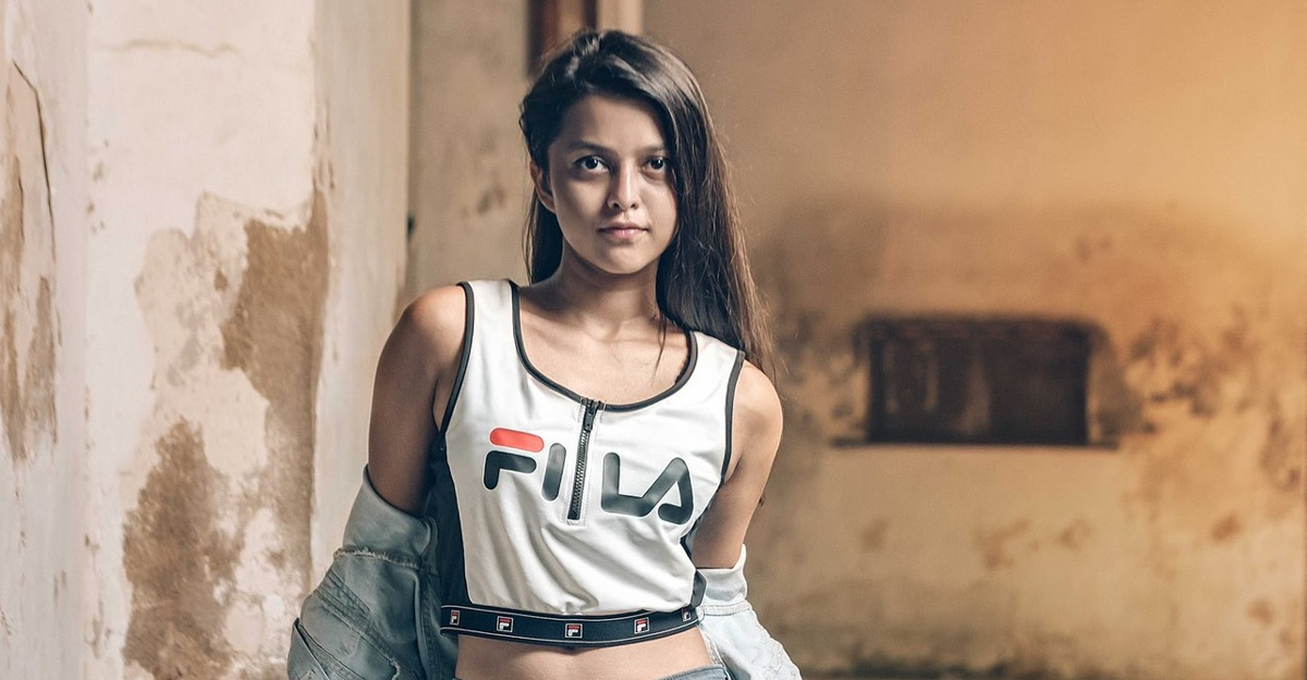 এবার অজয় দেবগনের সিনেমায় ‘মানিকে মাগে হিতে’