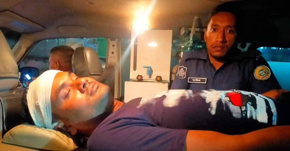 আসামি ধরতে গিয়ে হামলার শিকার পুলিশ