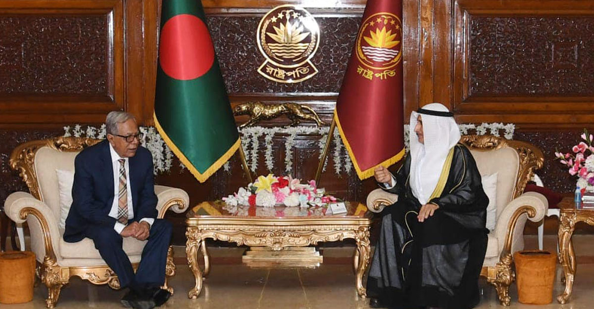 রাষ্ট্রপতির কাছে কুয়েত-নেপালের নতুন দূতের পরিচয়পত্র পেশ