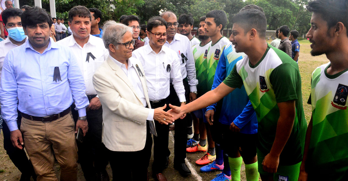 ঢাবিতে আন্তঃবিভাগ ফুটবল প্রতিযোগিতার প্রথম ম্যাচে জয়ী আরবি বিভাগ