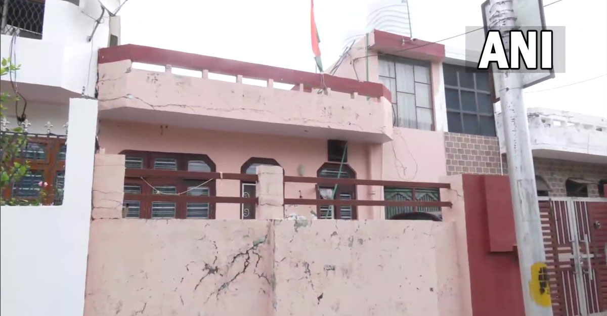 কাশ্মিরে একই পরিবারের ৬ জনের মরদেহ উদ্ধার