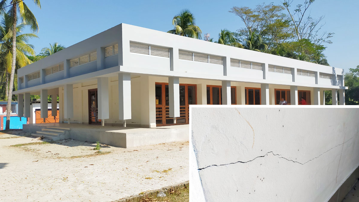 বাউফল উপজেলা পরিষদের নবনির্মিত অডিটোরিয়াম ভবনে ফাটল