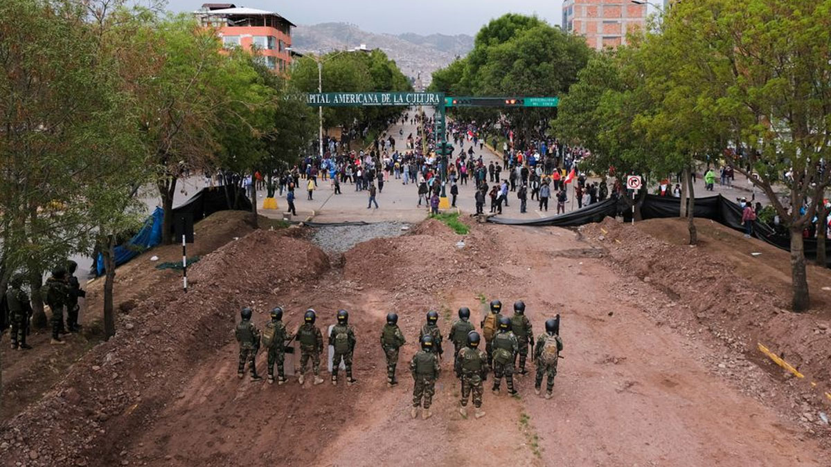 পেরুতে জরুরি অবস্থা জারি