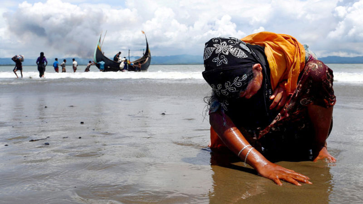 শ্রীলঙ্কার উপকূল থেকে শতাধিক রোহিঙ্গা উদ্ধার