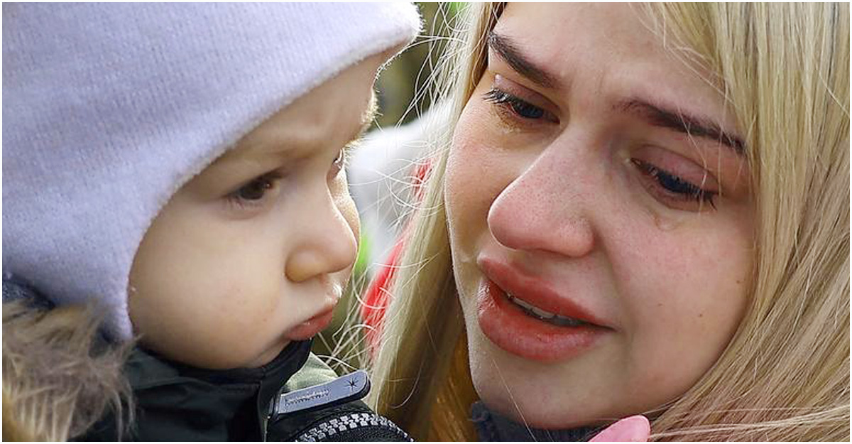 মুক্ত নাগরিক থেকে শরণার্থী জীবন: ইউক্রেন ছাড়ার কঠিন যাত্রা