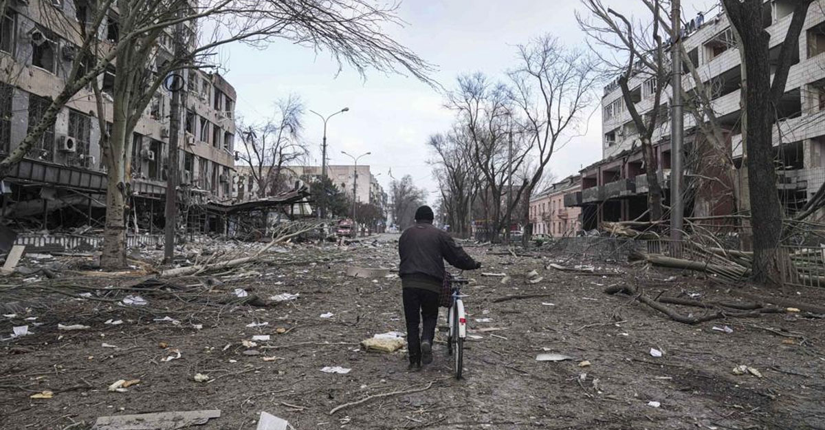 ইভানো-ফ্রাংকিভস্ক শহরেও চলছে হামলা, ভলনোভাখা শহর রুশপন্থিদের দখলে
