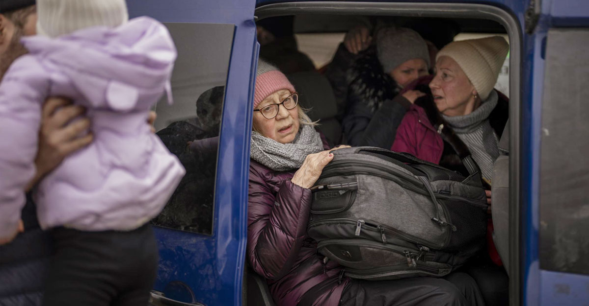 ইউক্রেনের ৩০০ নাগরিককে আশ্রয় দিল না যুক্তরাজ্য