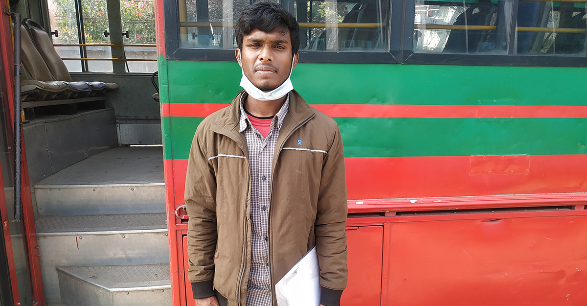 পথের দূরত্বে সোনার হরিণ হারিয়ে ফেললেন নিপুণ