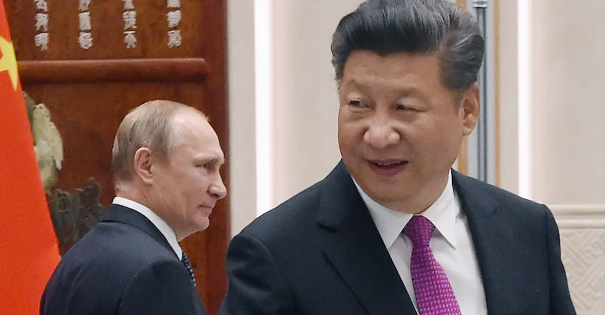 এবার কি চীনও সঙ্গ ছাড়ছে রাশিয়ার?