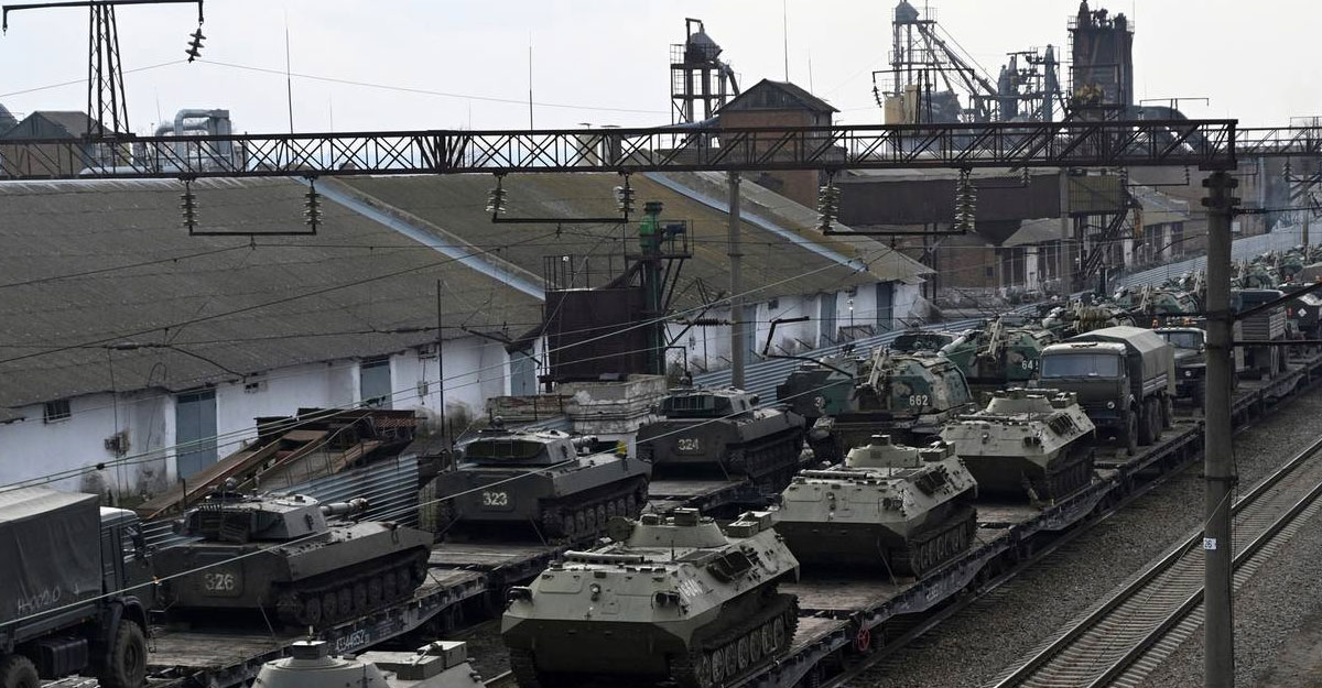 যুদ্ধের দামামা, বিস্ফোরণ রাশিয়াতেও  