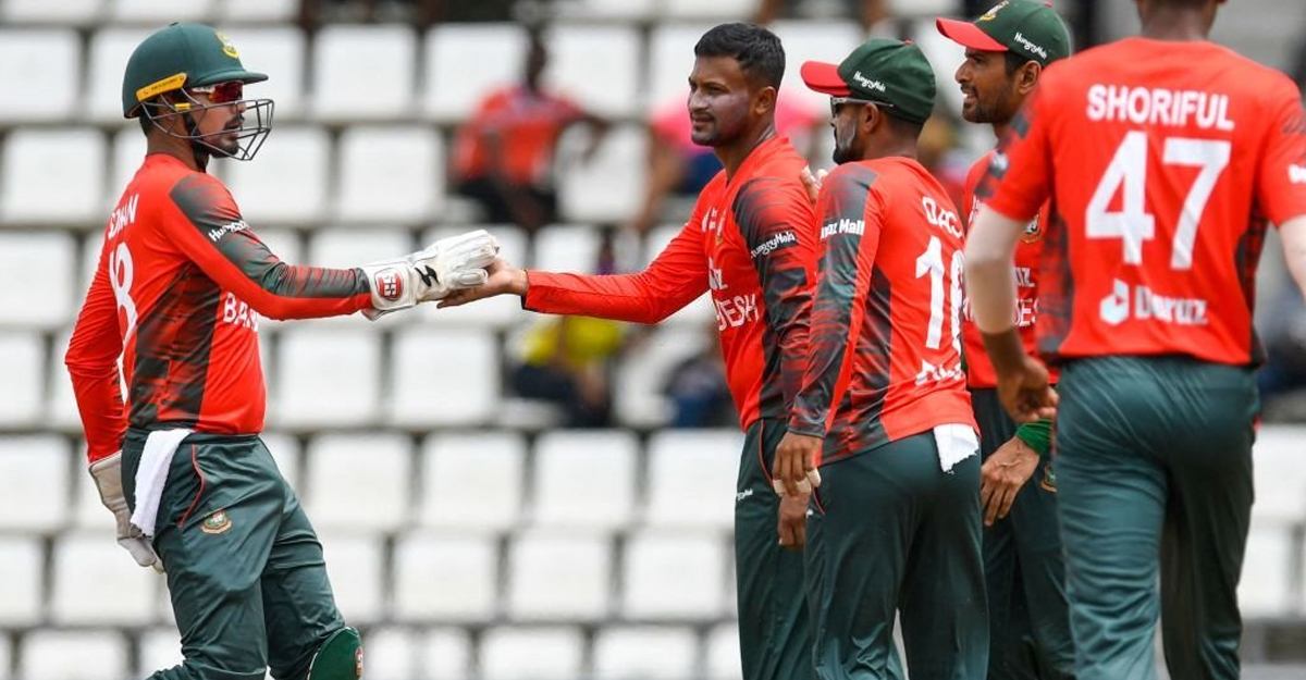 ঠাঁসা সূচিতে দুশ্চিন্তায় বাংলাদেশ, হবে আলাদা দল