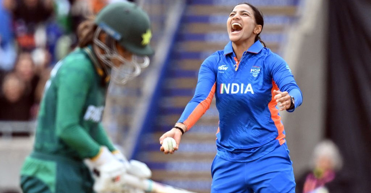 পাকিস্তানকে তুলোধুনো করে স্বস্তির জয় ভারতের