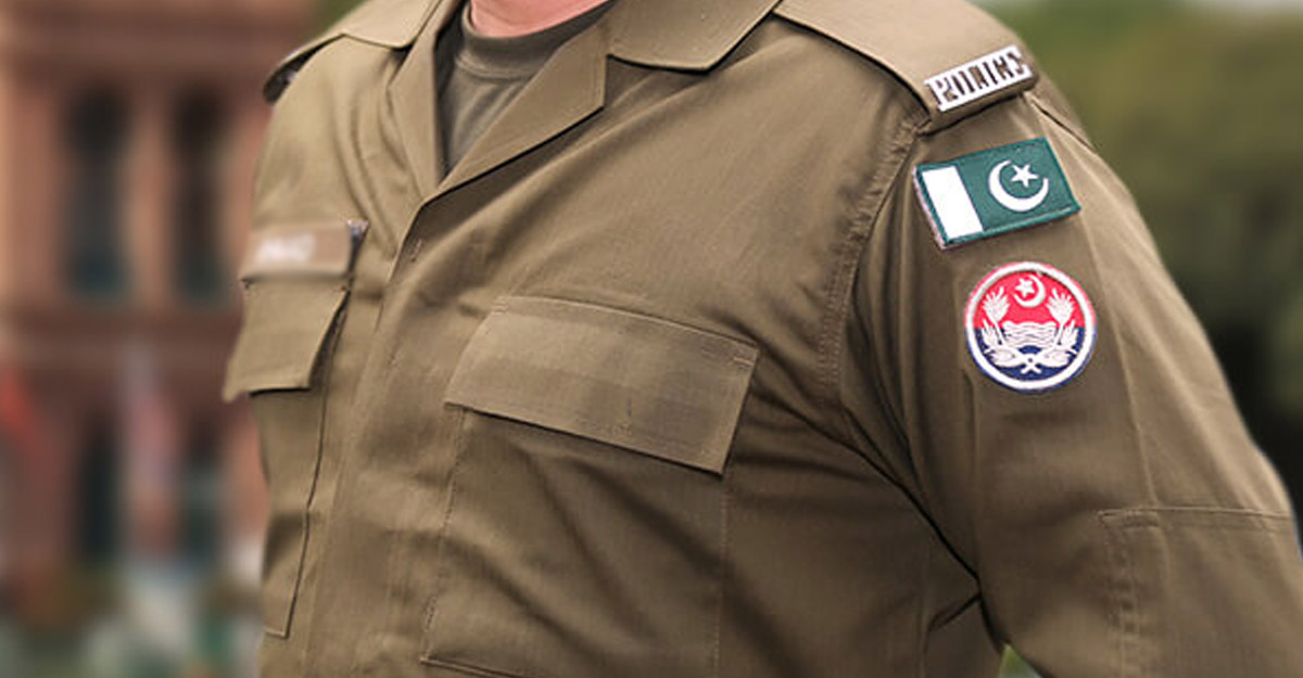 স্ত্রীর সঙ্গে পরকীয়া, পুলিশ সদস্যের নাক-কান কেটে দিলেন স্বামী