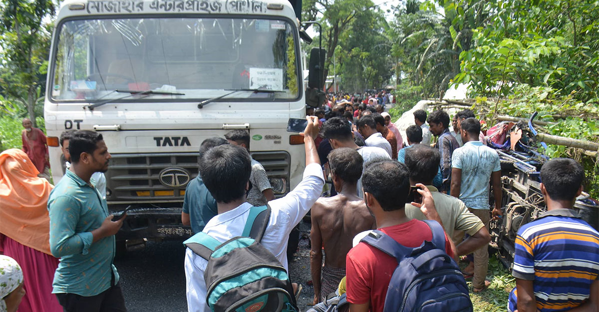 রংপুরে ট্রাক-অটোরিকশা সংঘর্ষে নিহত ২, আহত ৫