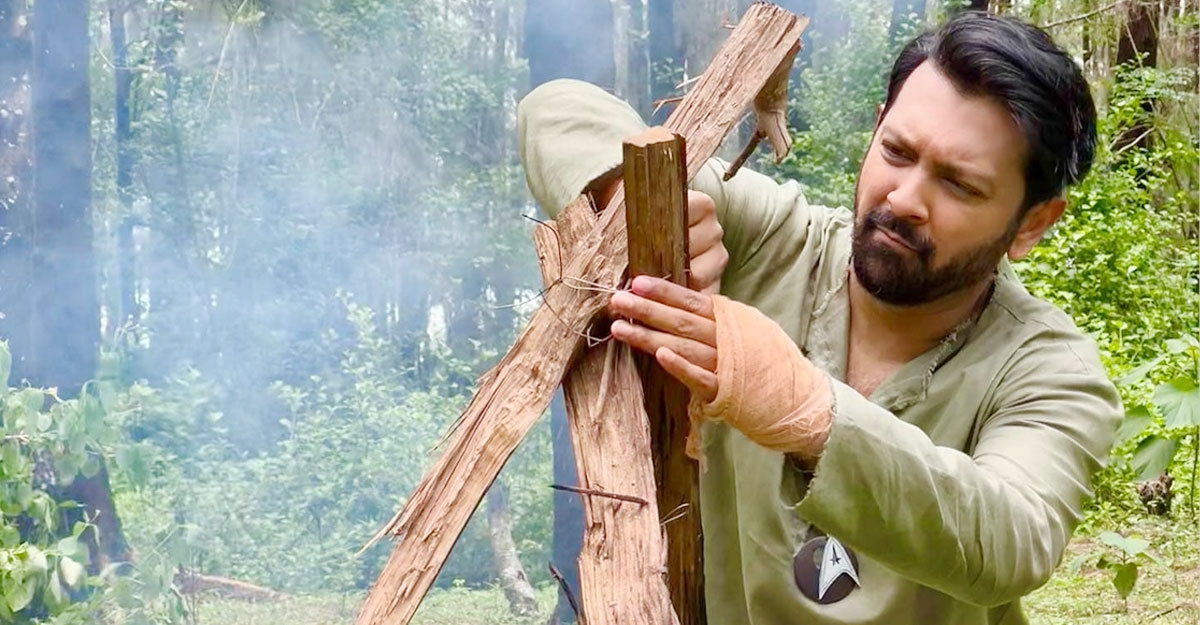 কক্সবাজারে ‘সেই তুমি কে’ খুঁজছেন তাহসান