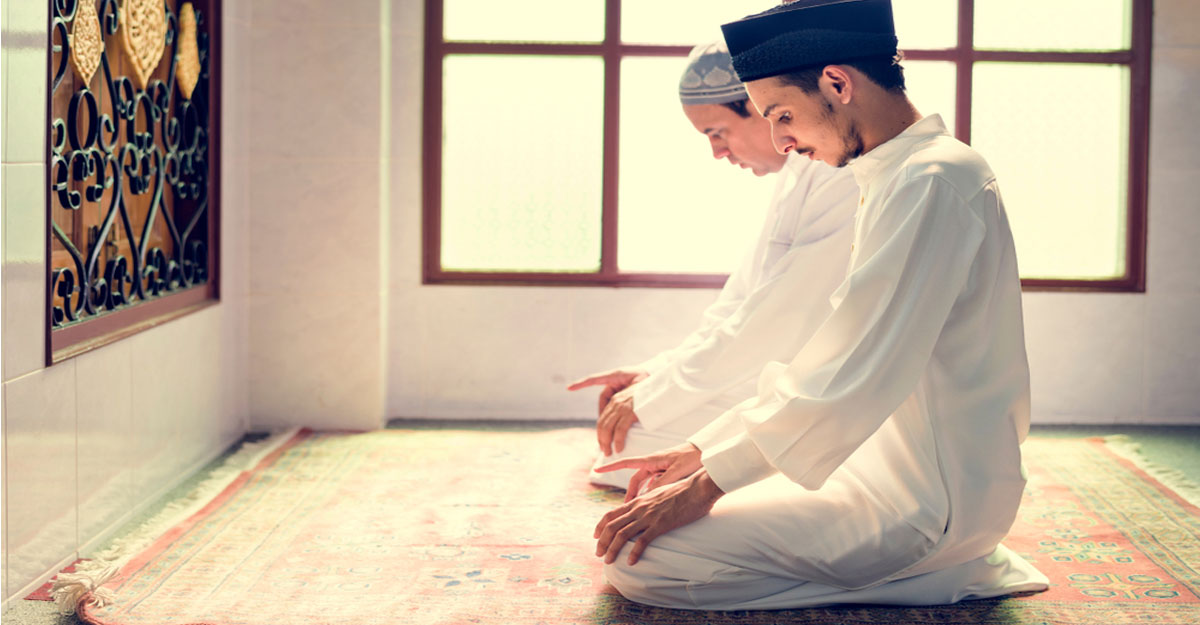 শেষ বৈঠকে দুইবার তাশাহুদ পড়ে ফেললে যা করবেন