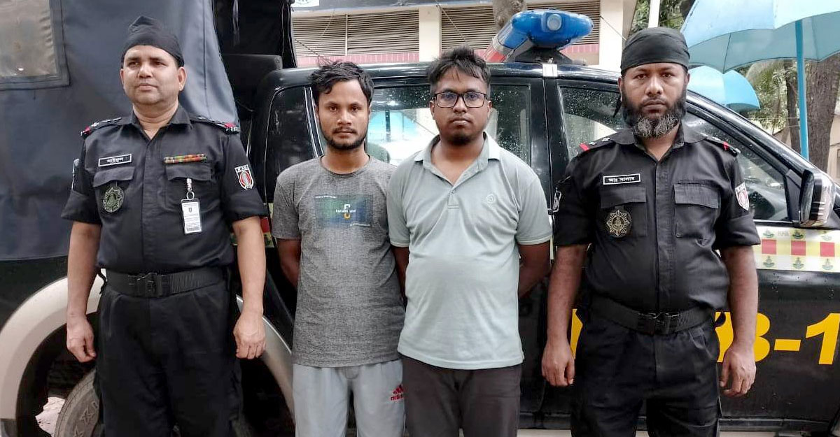 ৩৭ হাজার পিস ইয়াবাসহ দুই কারবারি গ্রেপ্তার