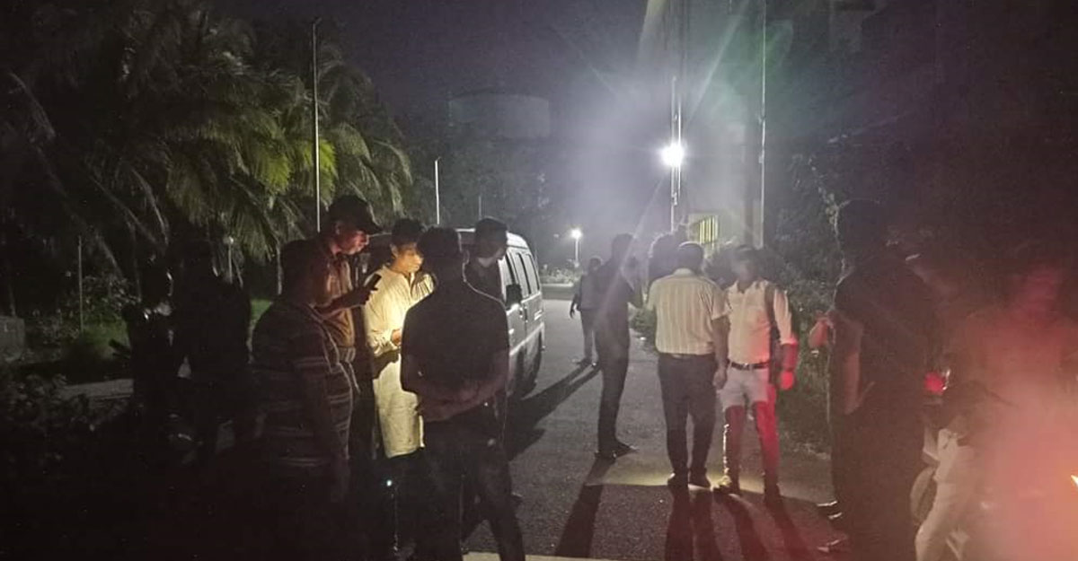 নোবিপ্রবিতে অহেতুক ঘোরাঘুরি, মুচলেকা দিয়ে ছাড়া পেলেন ১০ বহিরাগত