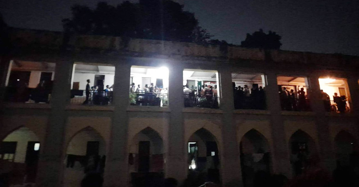 ঢাবির হলের সিট দখল নিয়ে ছাত্রলীগের দুই পক্ষের মধ্যে সংঘর্ষ