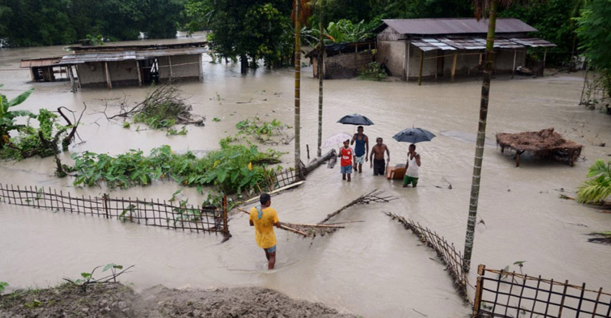 বন্যার পানি অপসারণে বাধা পেলে রাস্তা কেটে ফেলার নির্দেশ
